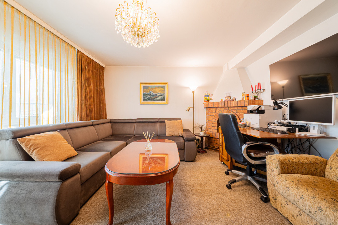 REZERVAT - Vânzare apartament cu 3 camere, decomandat, 86 mp - Astra