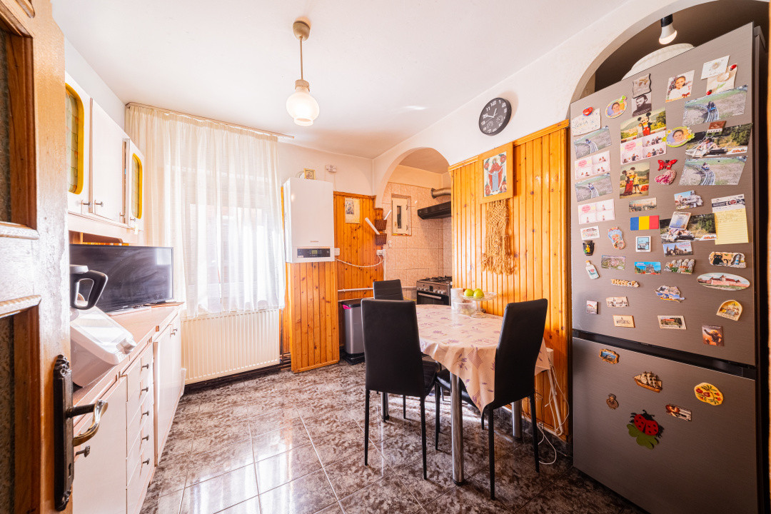 REZERVAT - Vânzare apartament cu 3 camere, decomandat, 86 mp - Astra