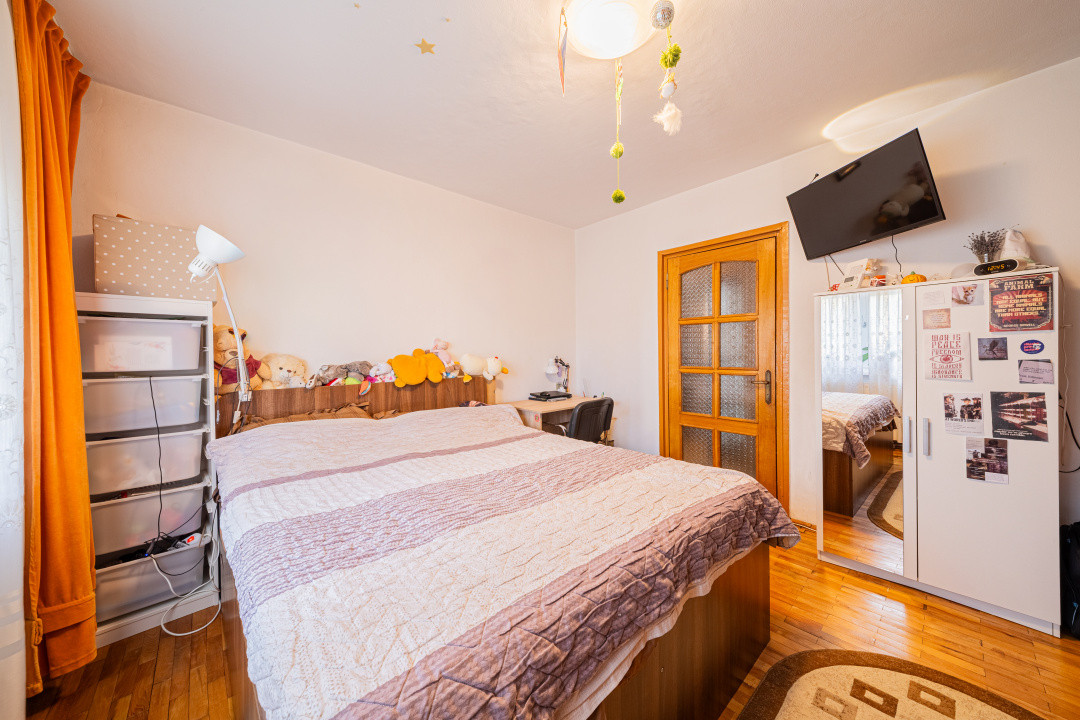 REZERVAT - Vânzare apartament cu 3 camere, decomandat, 86 mp - Astra