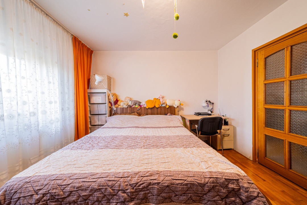 REZERVAT - Vânzare apartament cu 3 camere, decomandat, 86 mp - Astra