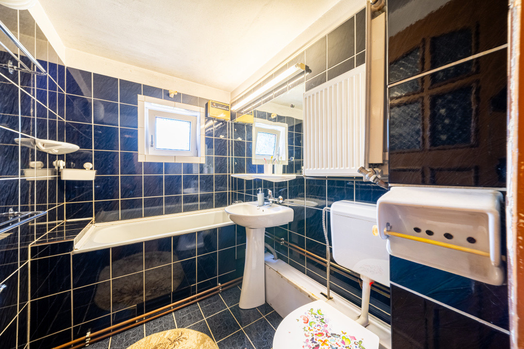 REZERVAT - Vânzare apartament cu 3 camere, decomandat, 86 mp - Astra