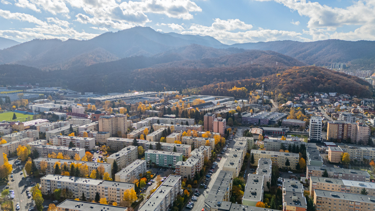 REZERVAT - Vânzare apartament cu 3 camere, decomandat, 86 mp - Astra