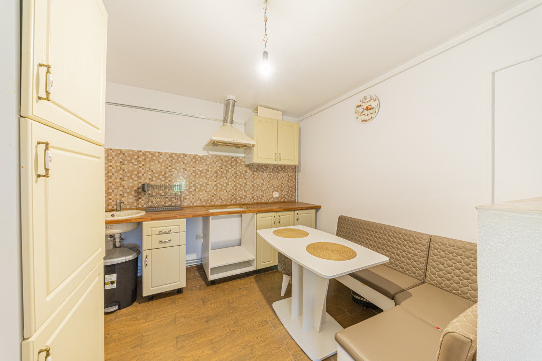 Proprietate versatilă cu 2 case și garsonieră în Hărman, locuință sau investiție