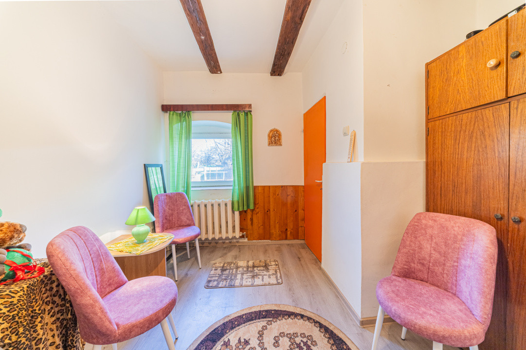 Proprietate versatilă cu 2 case și garsonieră în Hărman, locuință sau investiție