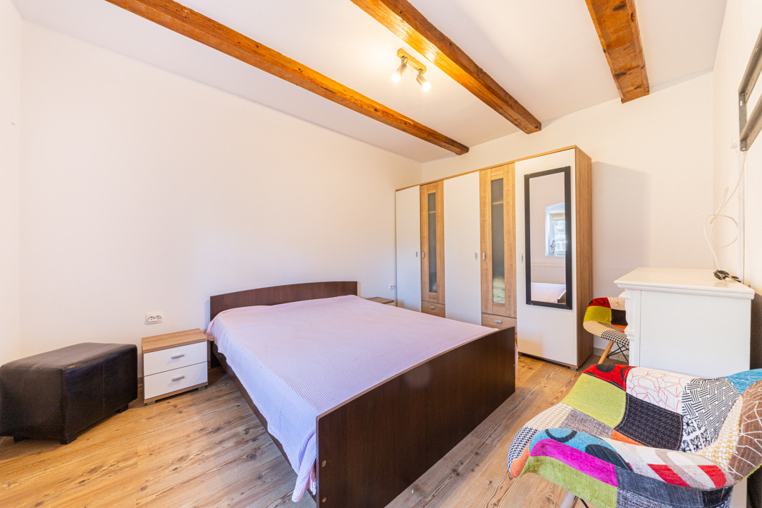 Proprietate versatilă cu 2 case și garsonieră în Hărman, locuință sau investiție