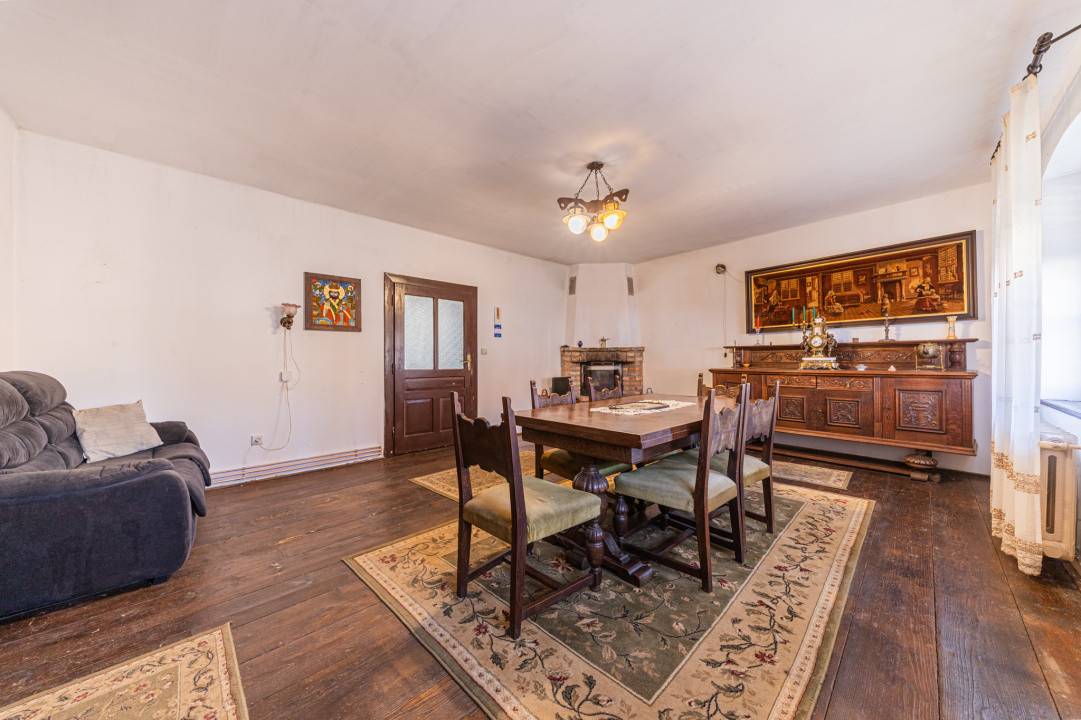 Proprietate versatilă cu 2 case și garsonieră în Hărman, locuință sau investiție