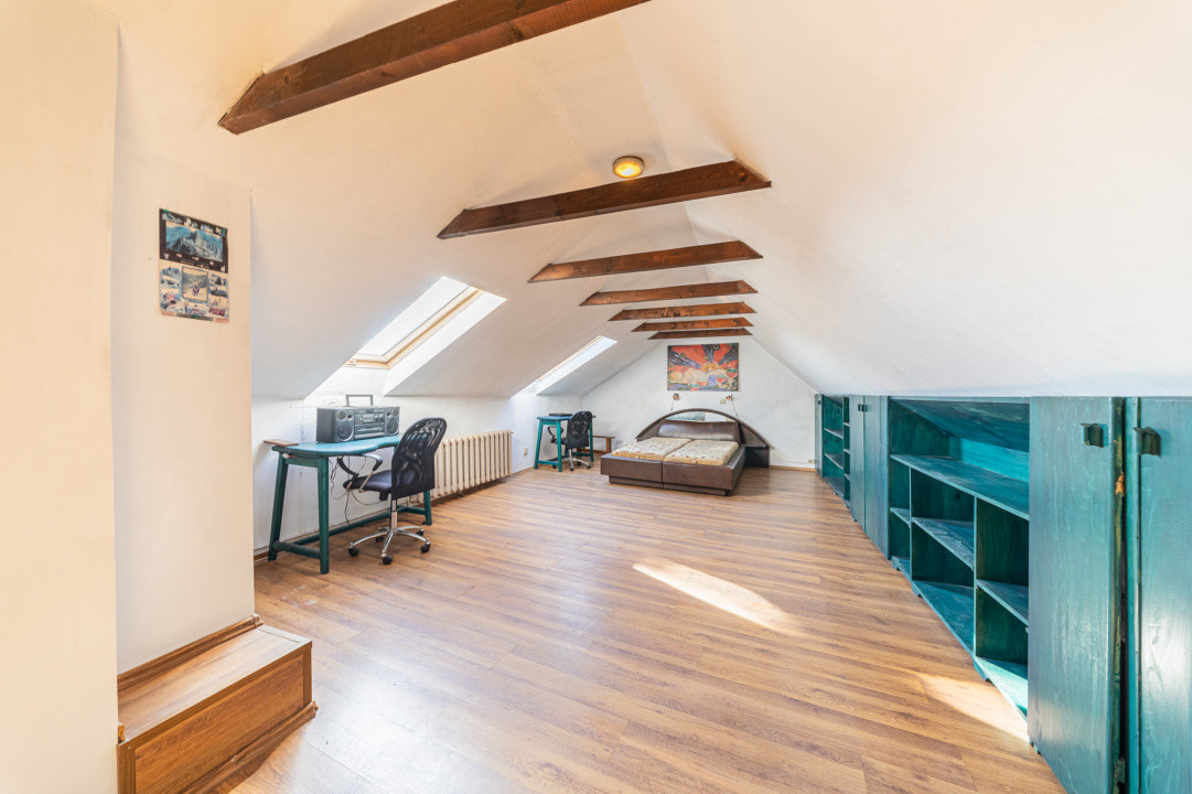 Proprietate versatilă cu 2 case și garsonieră în Hărman, locuință sau investiție