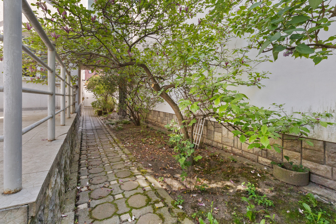 Casa de vanzare in Brasov - singur in curte - 458 mp teren