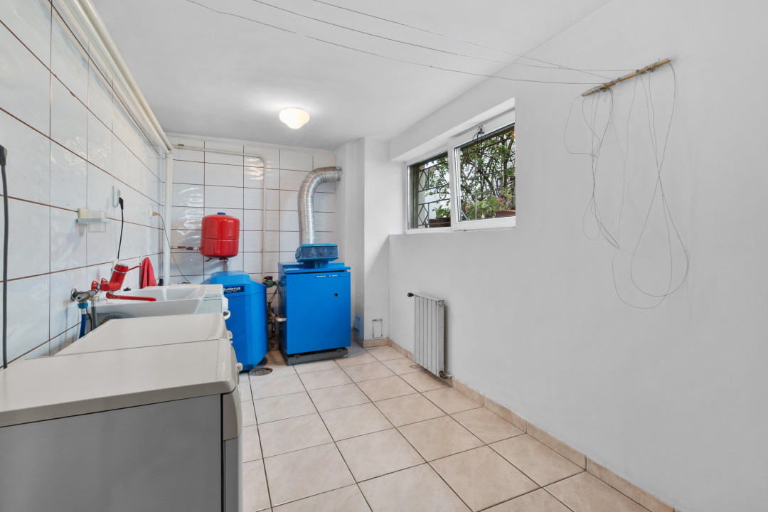 Casa de vanzare in Brasov - singur in curte - 458 mp teren